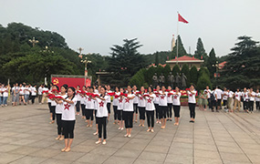 樂達教育集團組織高一夏令營全體同學參加愛國教育活動 - 西柏坡之行